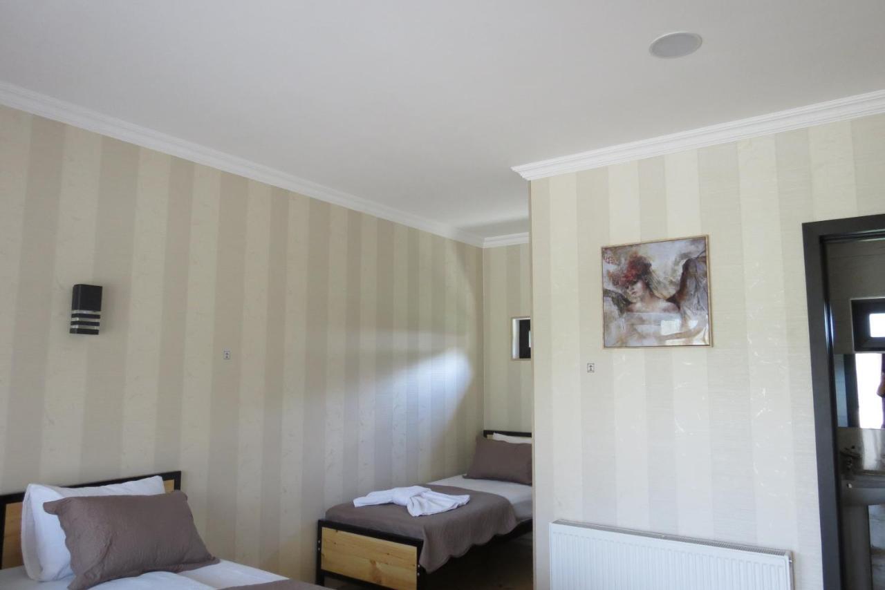Bibo'S Kokhi Guesthouse Kazbegi Exteriör bild