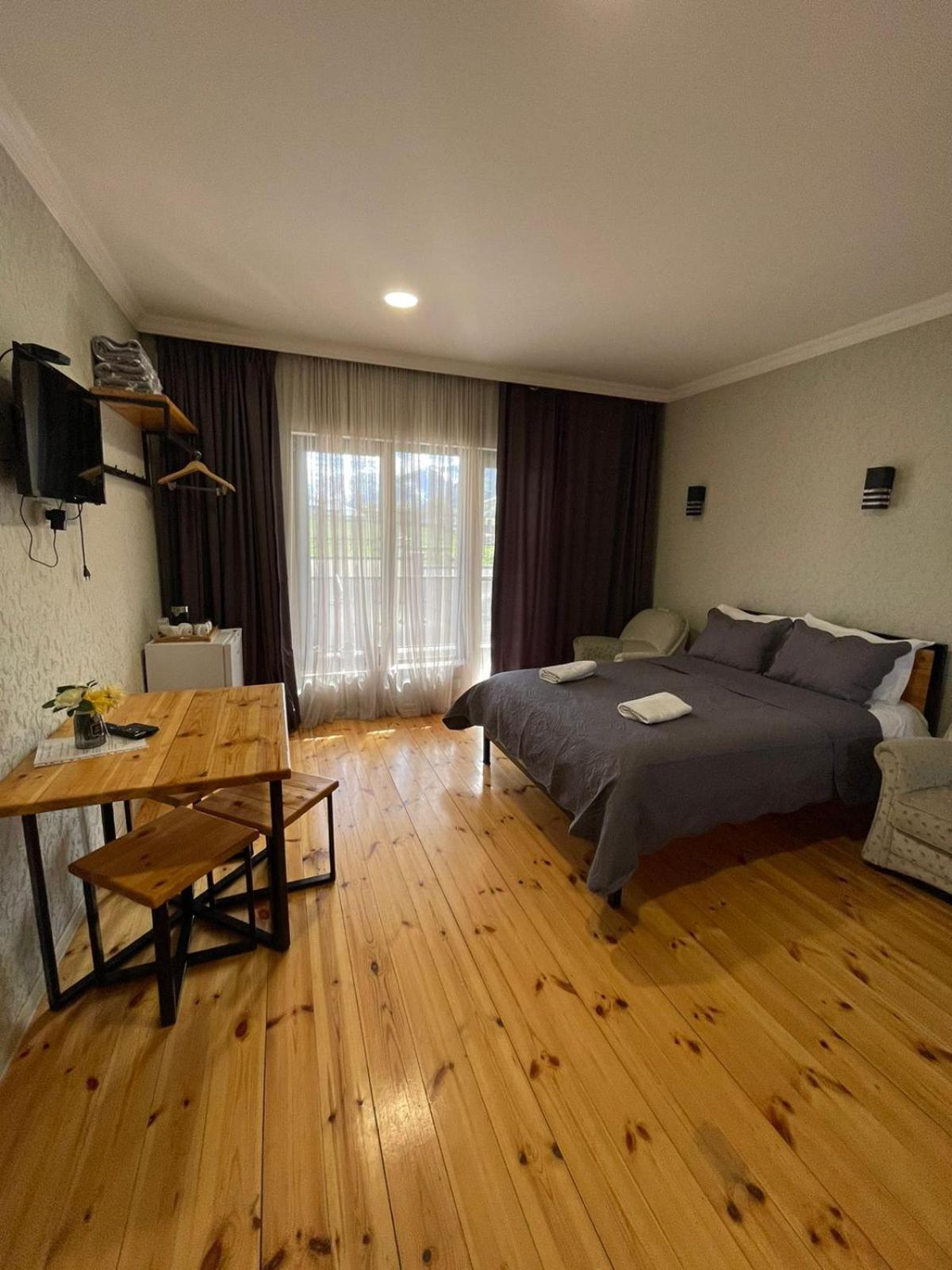 Bibo'S Kokhi Guesthouse Kazbegi Exteriör bild