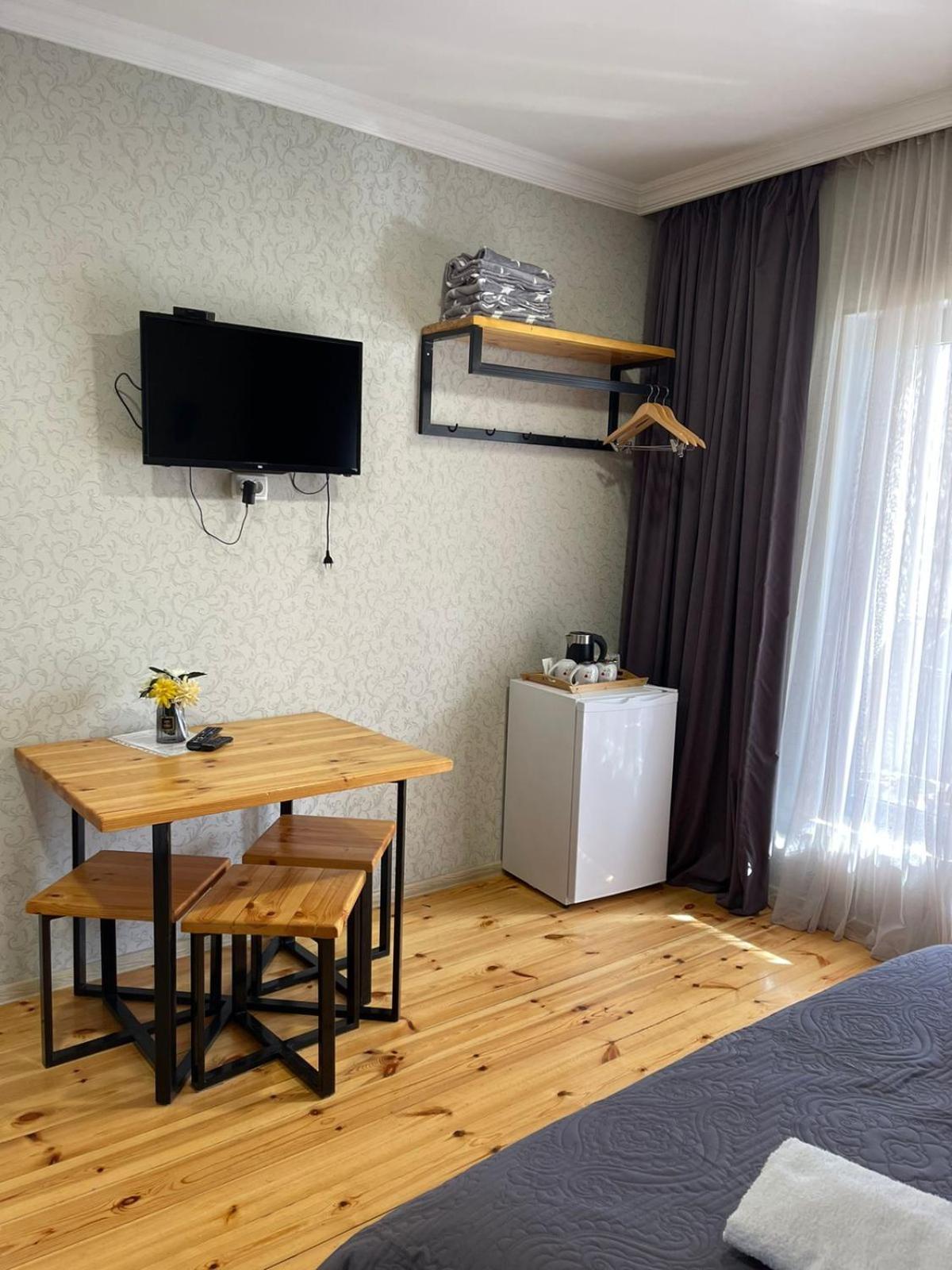 Bibo'S Kokhi Guesthouse Kazbegi Exteriör bild